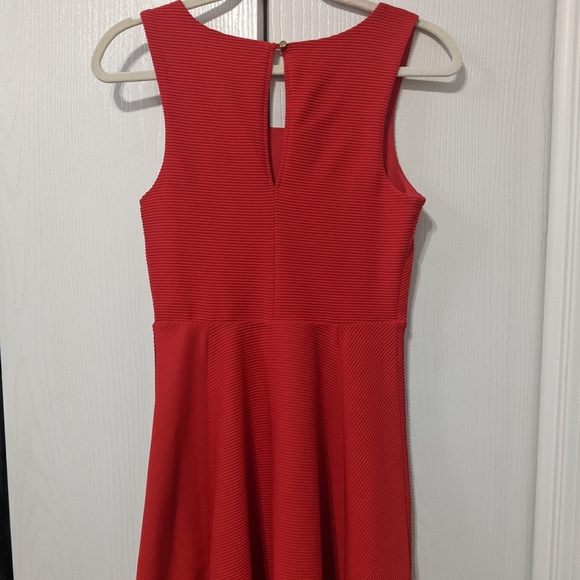 Red Ribbed Dress - Express - Picture 3 of 6